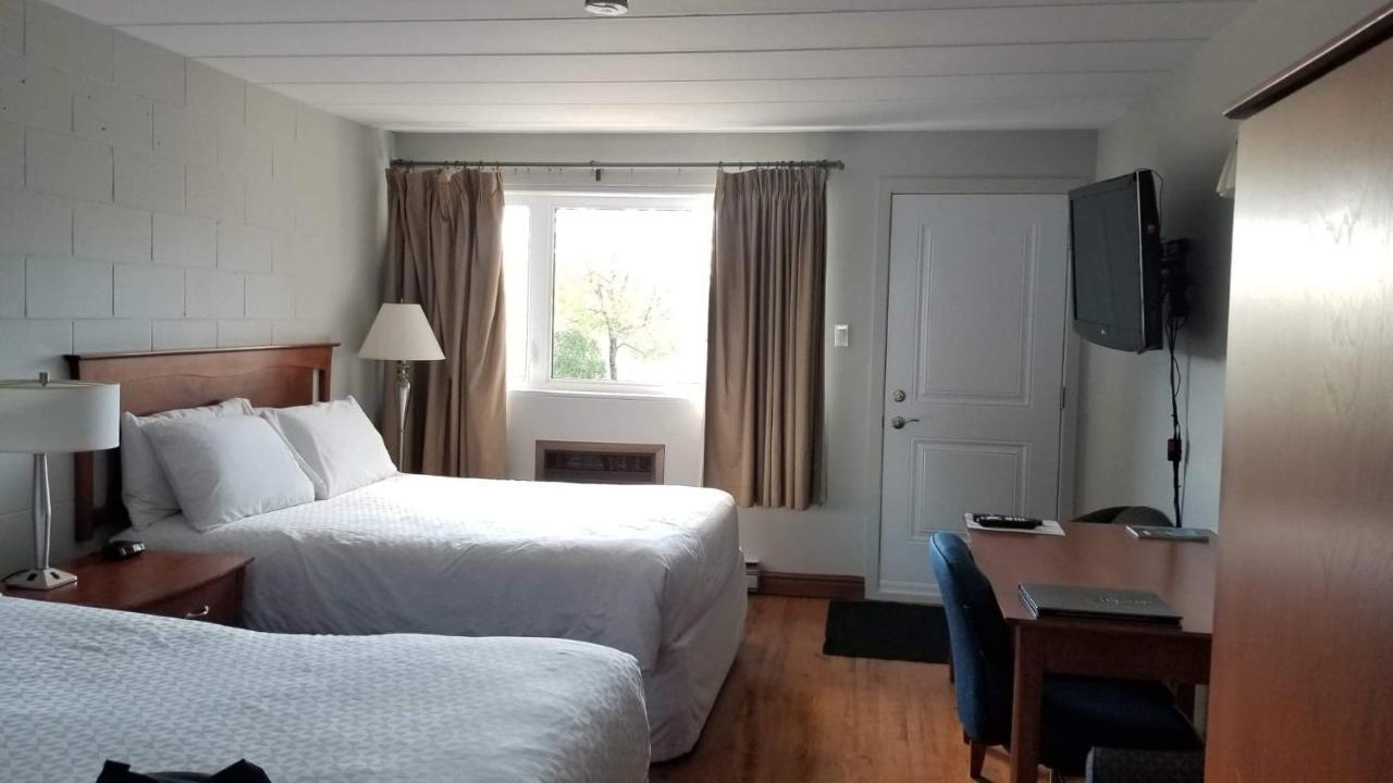 Auberge Happy Logis Lac-Etchemin 외부 사진